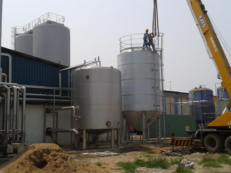 Large-scale tank installation for the Banas dairy project
