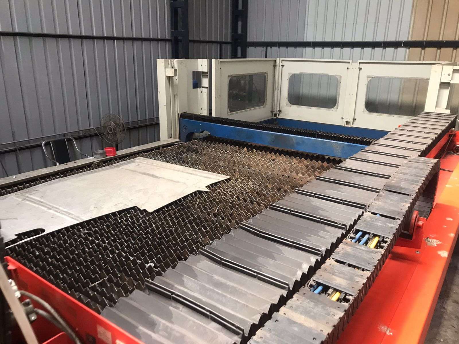 CNC Hydraulic Press Brake Model EHP 200